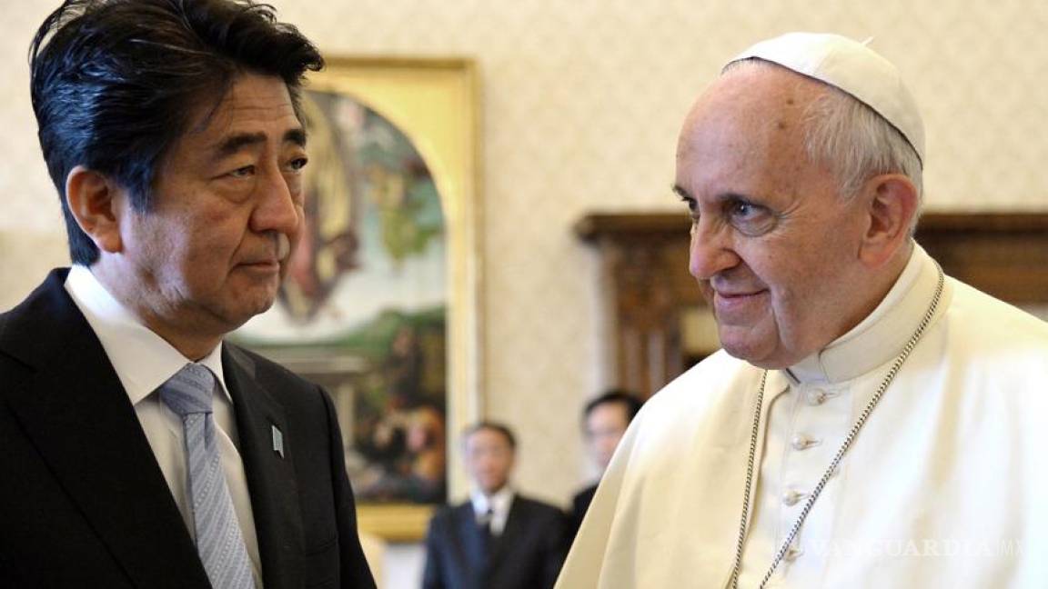 Abordan Papa y primer ministro de Japón desarme nuclear