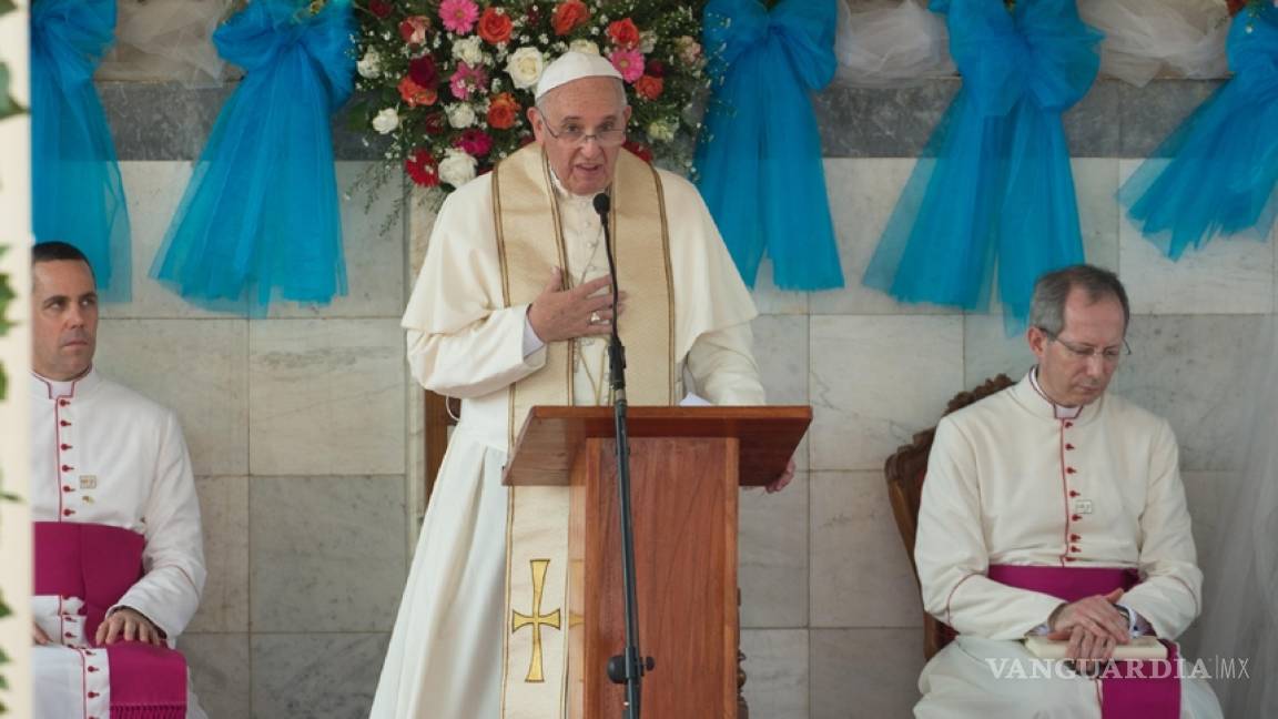 En Sri Lanka, el Papa pide reconciliación nacional tras cruenta guerra civil