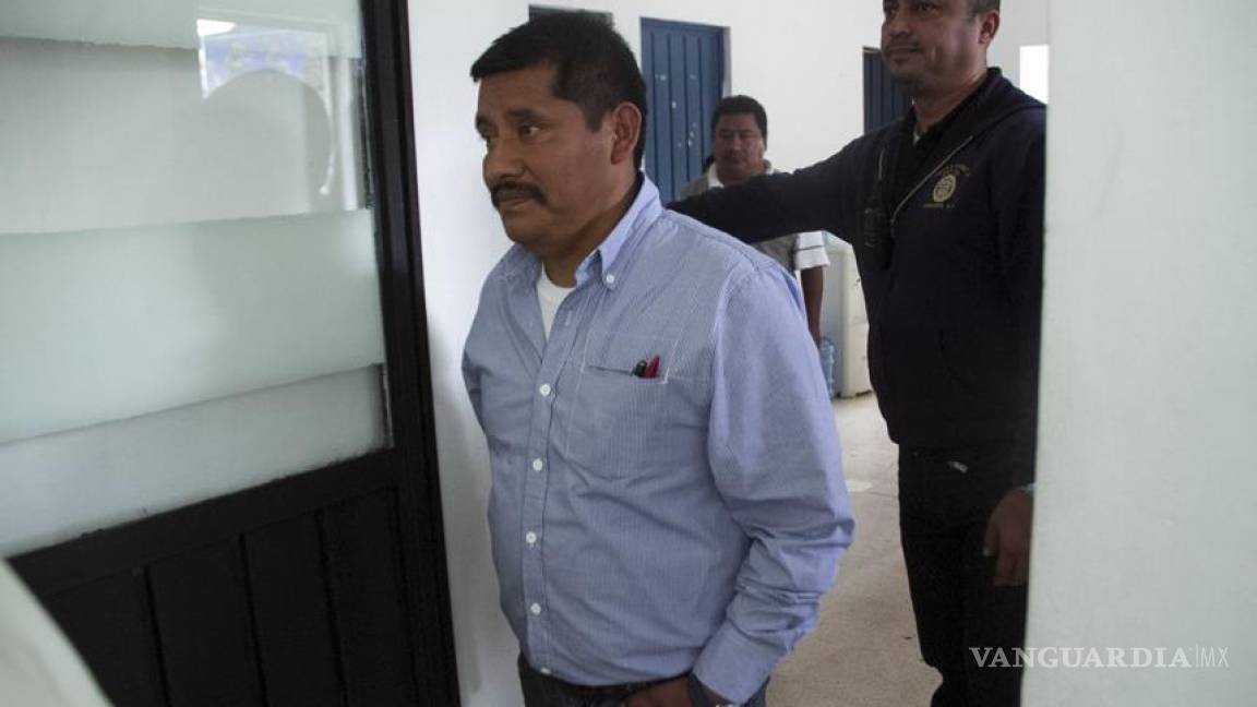 Piden 309 reclusos indulto presidencial a Peña Nieto