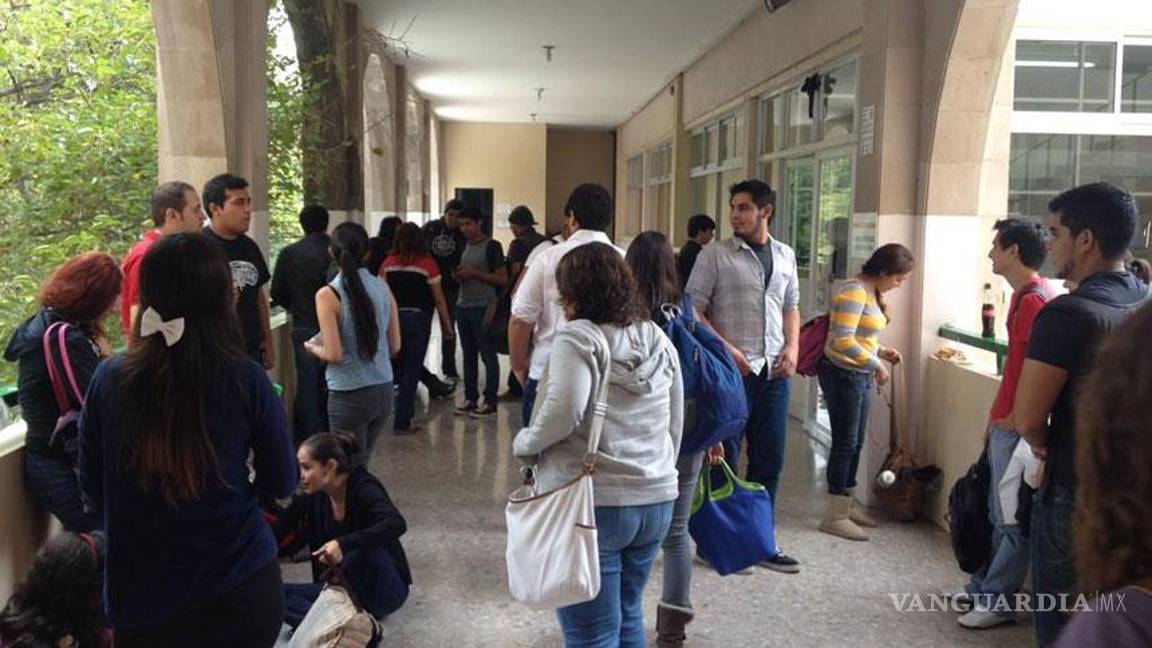 Alumnos tomarían Facultad de Ciencias Químicas de la UAdeC