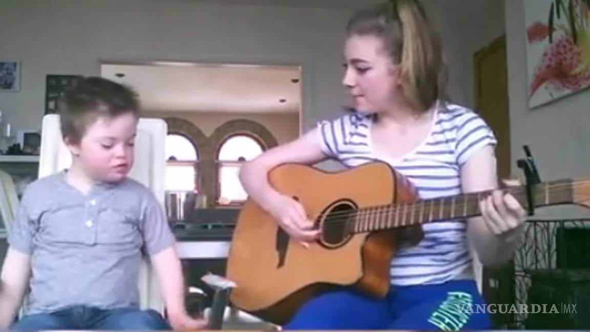 Video de un niño con síndrome de Down y su hermana conmueve al mundo