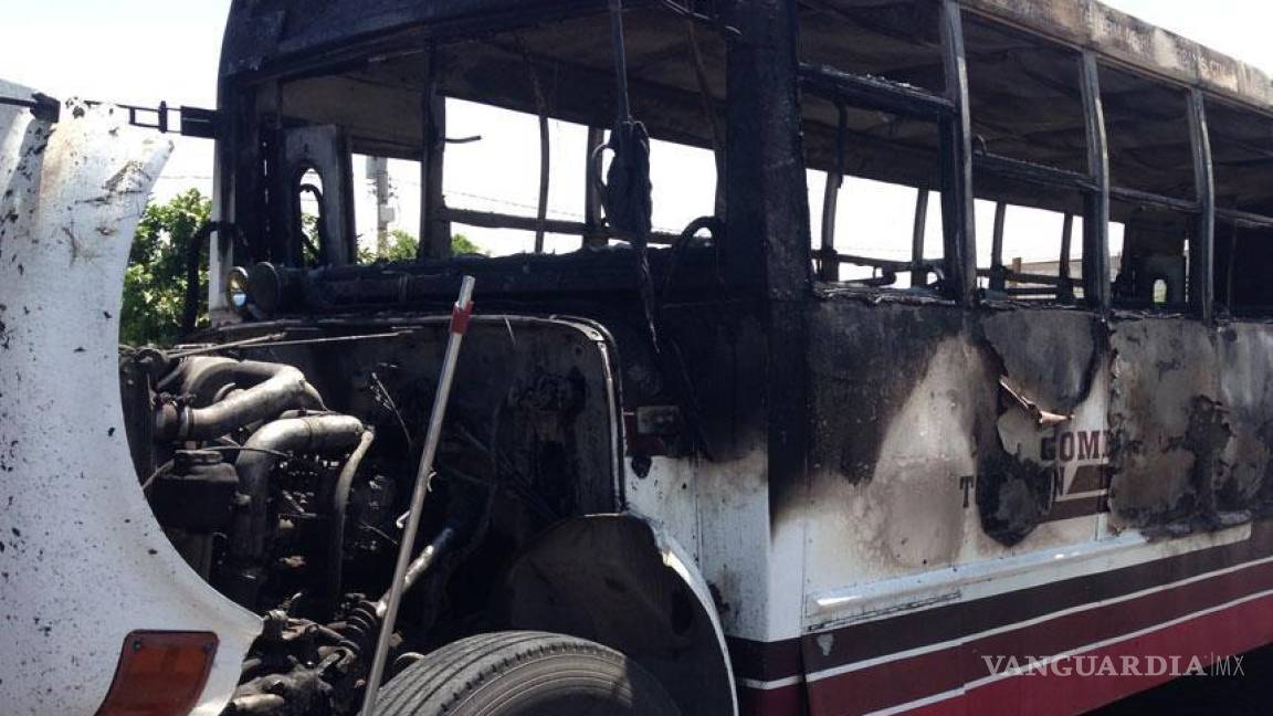 Muere chofer de camión quemado en Torreón
