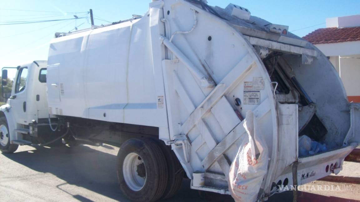 Entra en operación nuevo camión recolector de basura en Sabinas