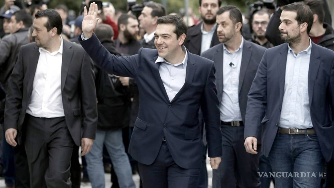 Nuevo gobierno de Grecia toma posesión