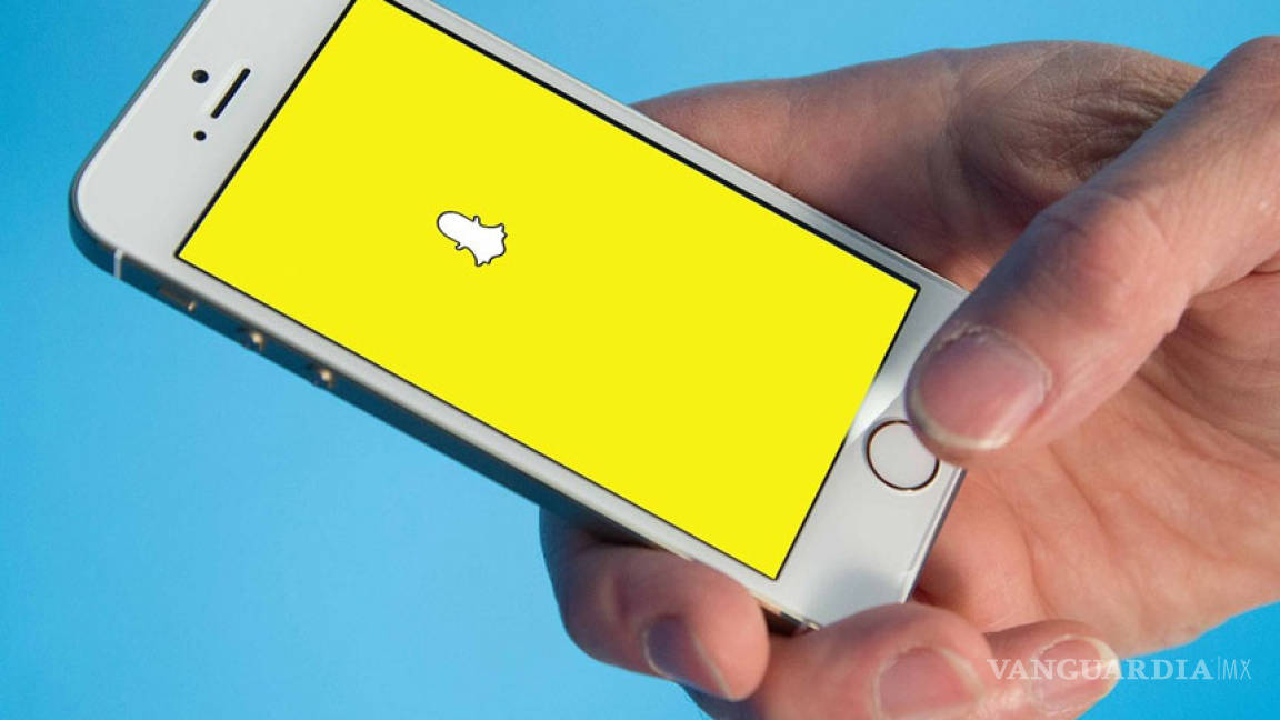 Snapchat le pisa los talones a Facebook