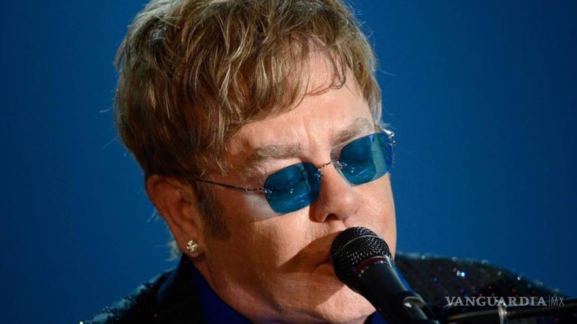 Tuve sexo con un espía ruso: Elton John