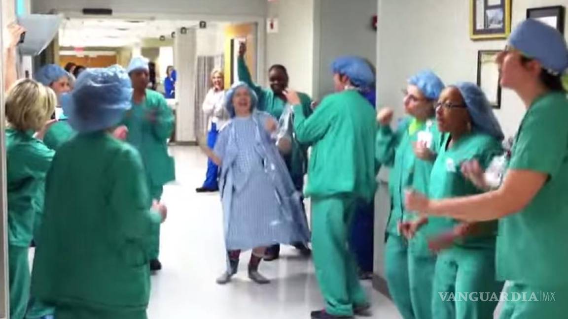 Mujer con cáncer baila el Gangnam Style antes de ser operada