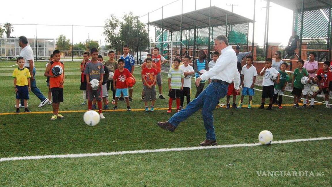 Inician cursos de verano deportivos en Múzquiz; se anunció la creación de nuevos espacios