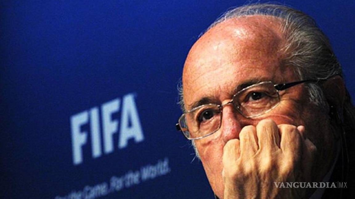 Blatter ataca a la UEFA