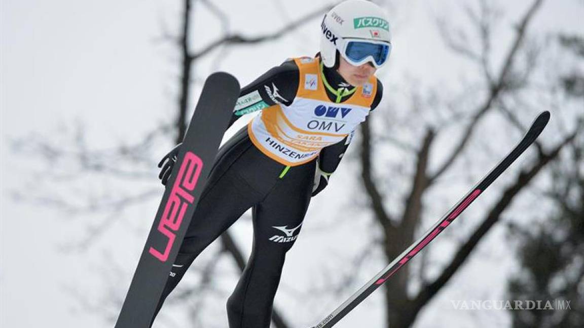 Saltos femeninos de esquí debutan 90 años después que los hombres