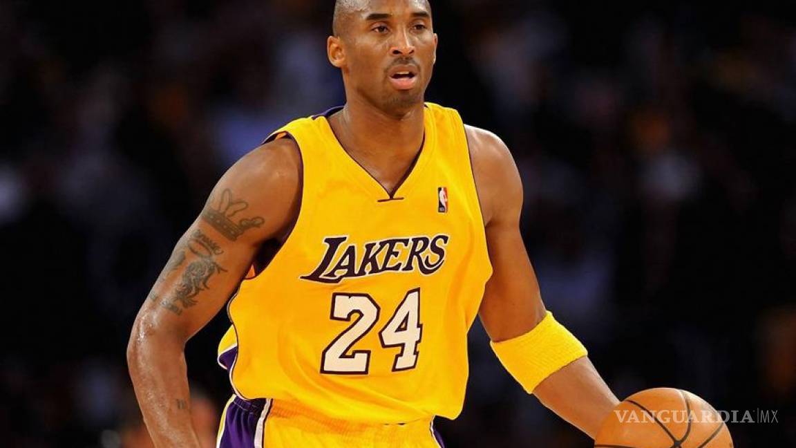 Kobe Bryant será operado del hombro; podría anunciar su retiro