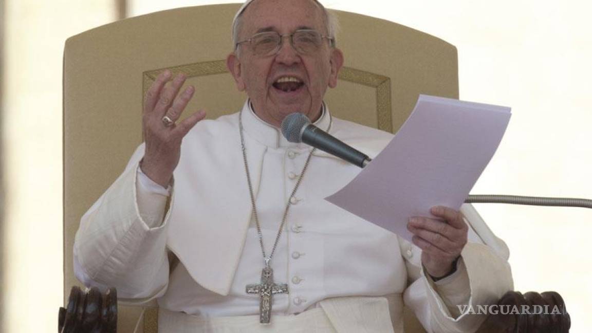 Papa Francisco nombra a cuestionado cardenal coordinador del grupo que lo asesorará