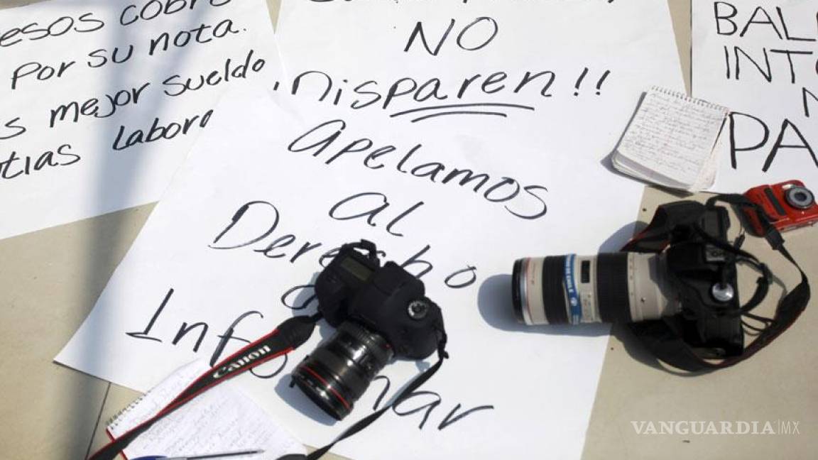 Protestan periodistas en Nuevo León