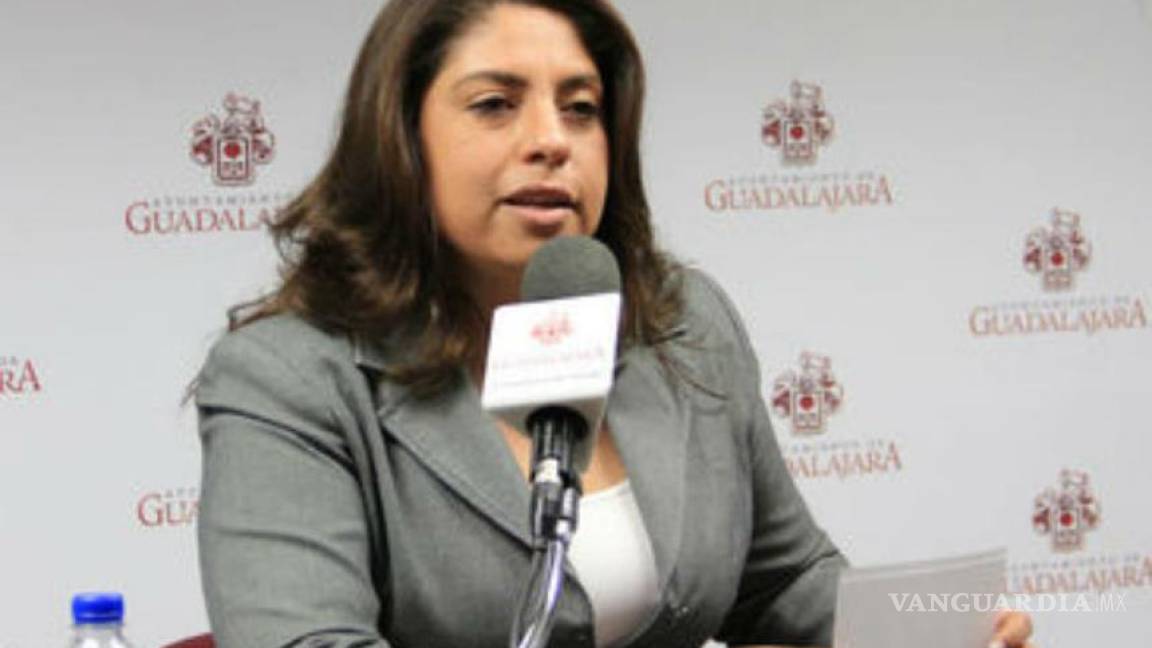 Inician juicio político contra Elisa Ayón, 'Lady Panteones'