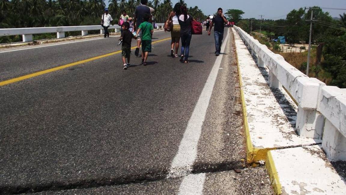 Sismo desfasa puente en Guerrero