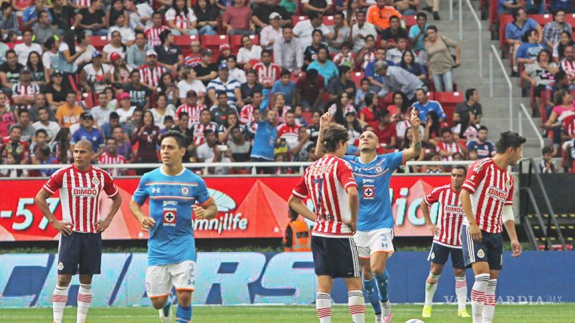 Cruz Azul vence a Chivas en su casa, lo hunde en la porcentual