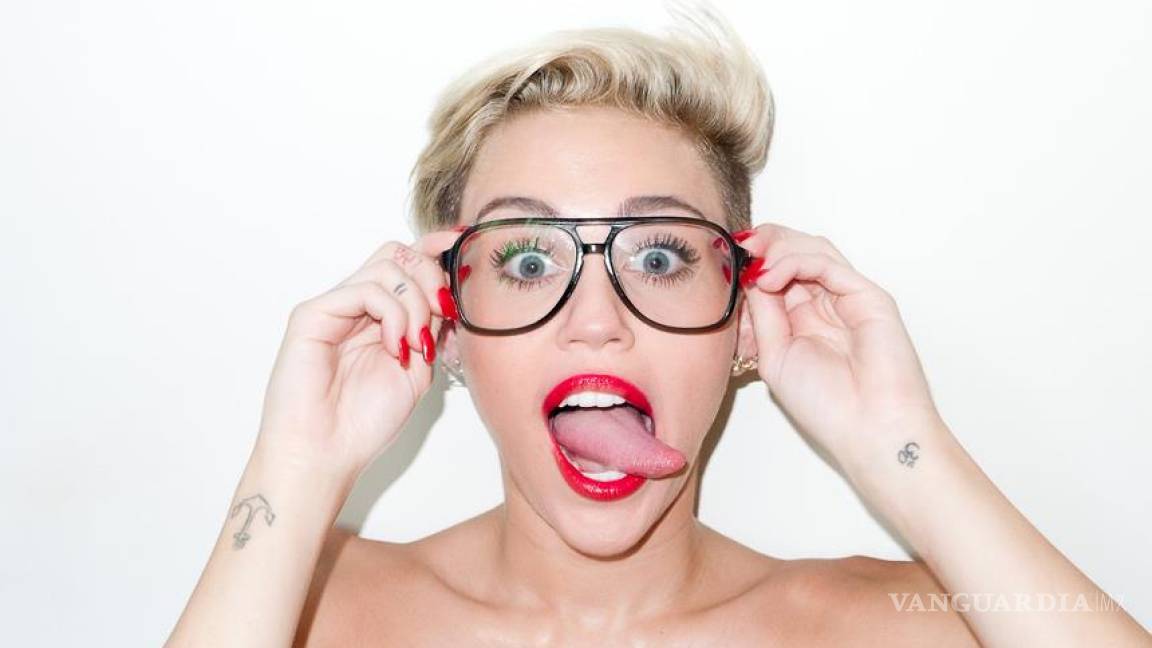 Miley Cyrus vuelve a posar desnuda en revista y es censurada en Instagram