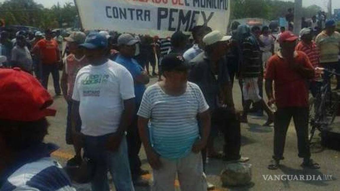 Pescadores exigen a Pemex $500 millones por daños