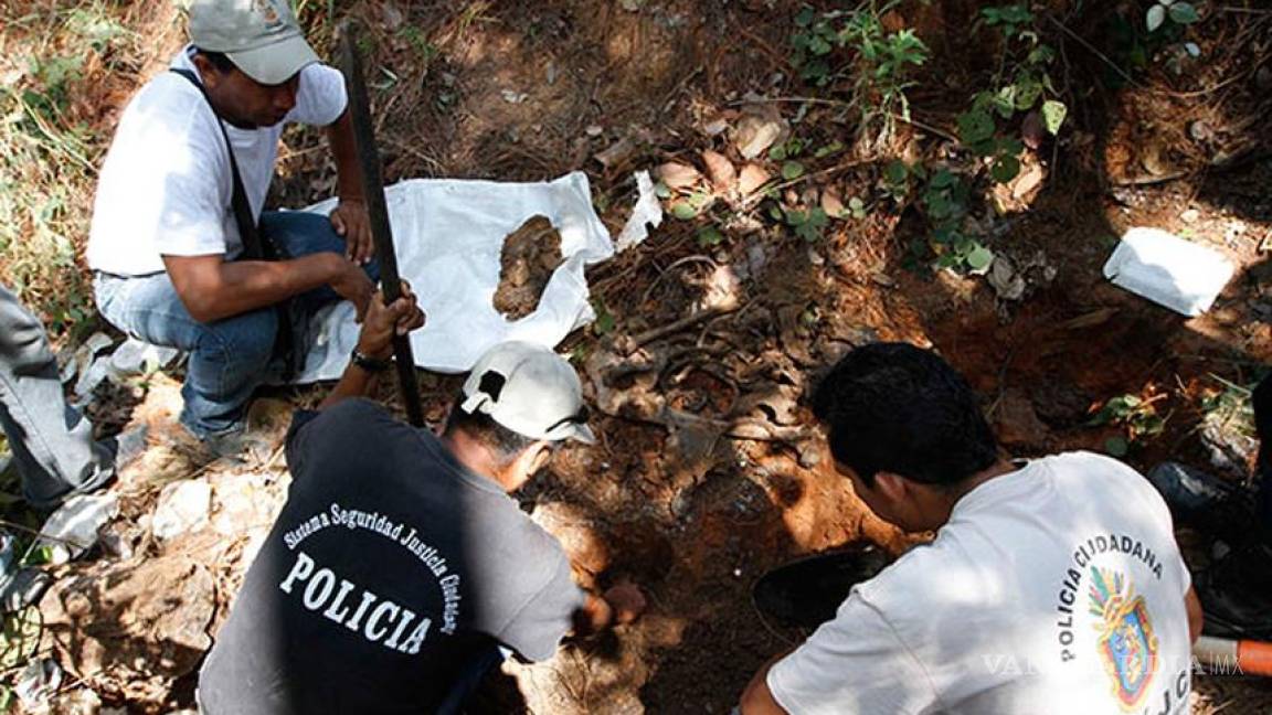Suman 21 cuerpos en fosas de Taxco: PGJE