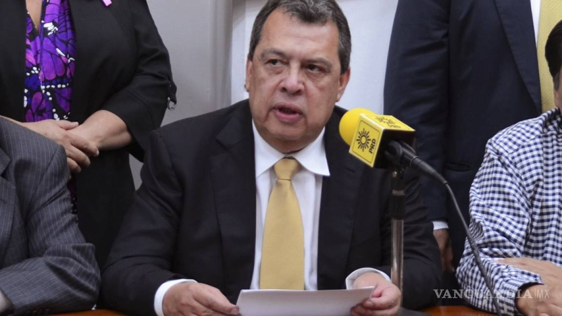 Hacienda pide congelar cuentas de Ángel Aguirre