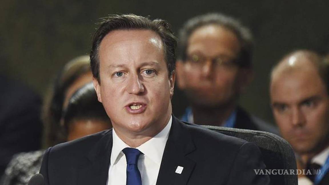 David Cameron llama plaga a inmigrantes; protegeré a Reino Unido, dice