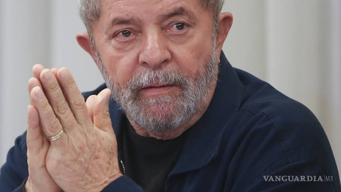 Denuncia Lula a 4 periodistas por reportaje sobre corrupción