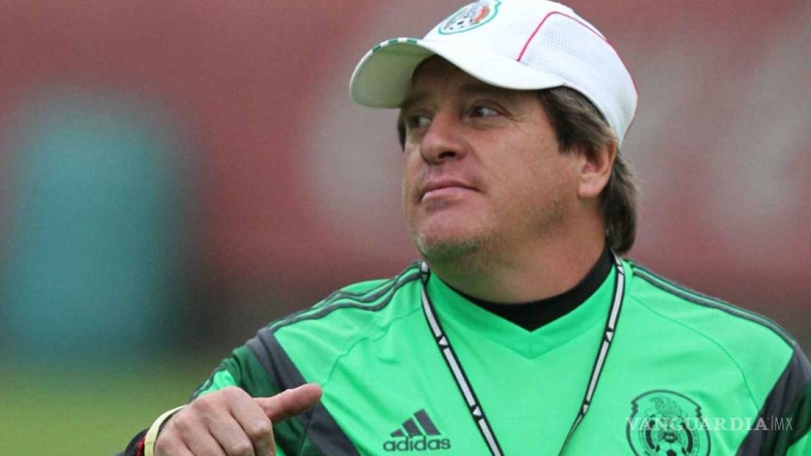 Cesan al Piojo Herrera como técnico de la Selección Mexicana