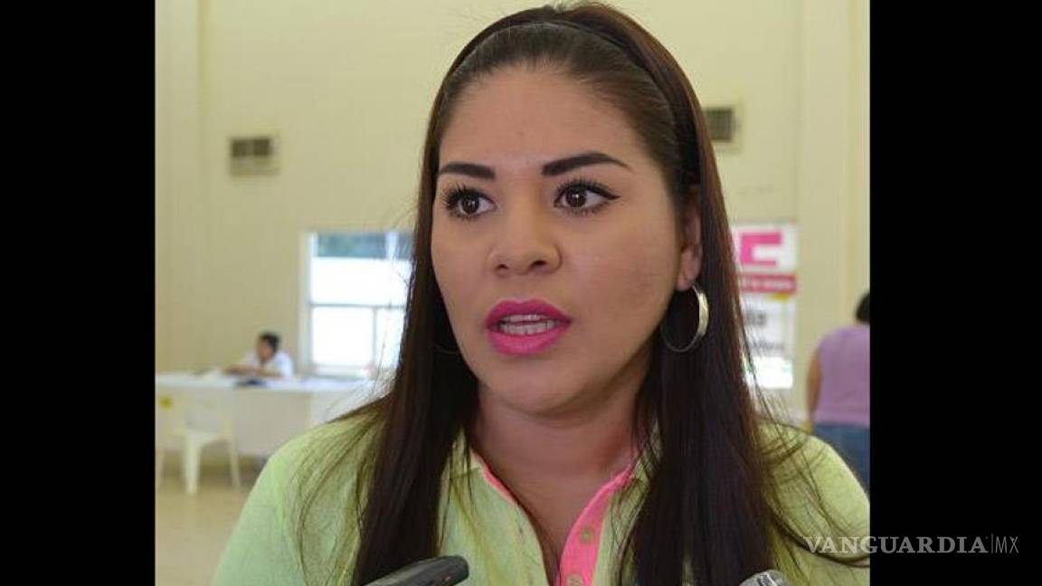Presidenta del DIF de San Juan de Sabinas gana casi 20 mil pesos al mes