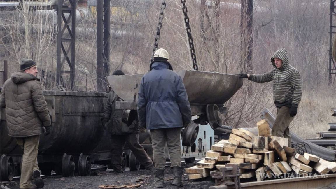 Explota mina en Ucrania; temen más de 30 muertos