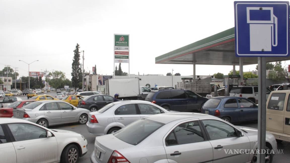 Gasolineras se quedan sin combustible en nueve estados