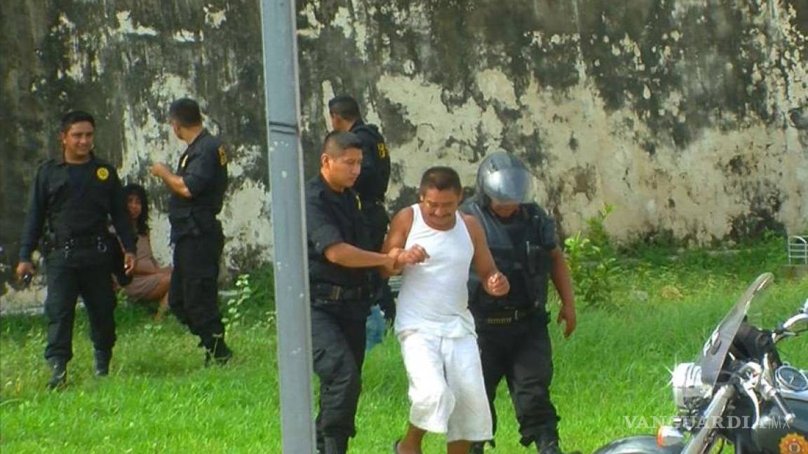 Detienen a pareja en pleno acto sexual en muralla de Campeche