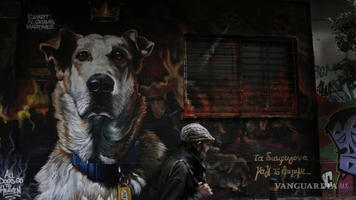 Inmortalizan en Grecia a Lukánikos, el perro anarquista