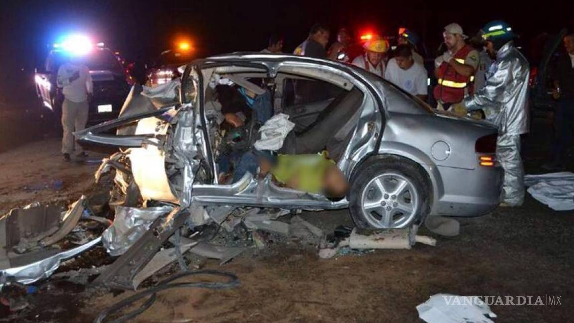 Se matan seis en choque en la Torreón-San Pedro