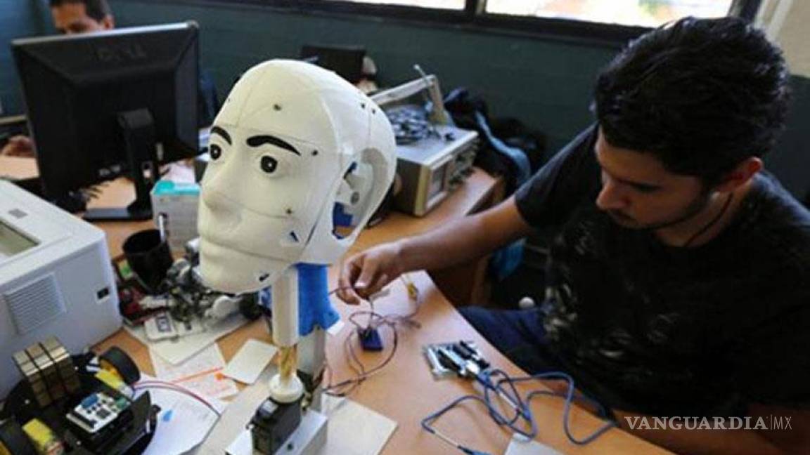 Robot mexicano detecta las emociones
