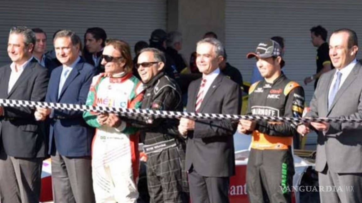 Inauguran el nuevo Autódromo Hermanos Rodríguez en el DF