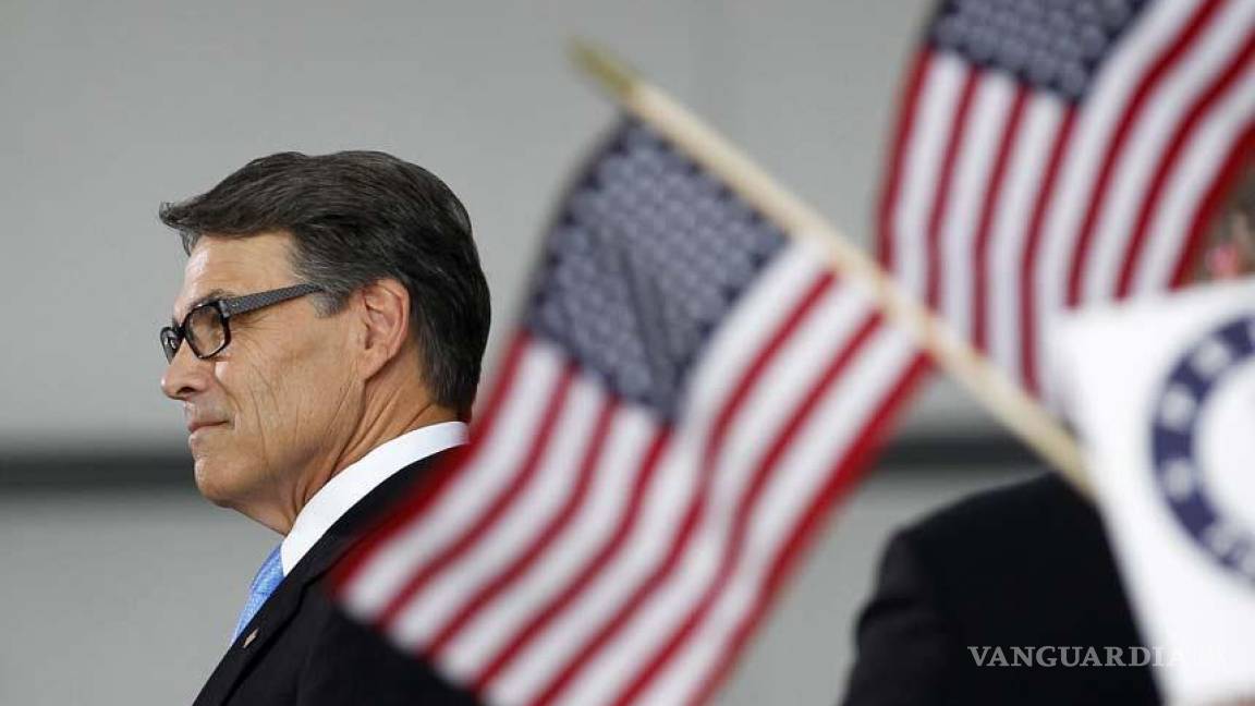 Rick Perry pide a Obama medidas contra ola migratoria