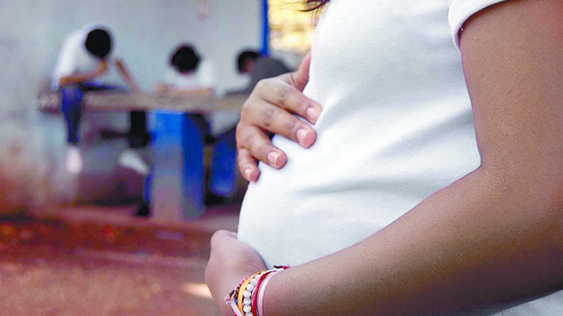 Aumenta índice de embarazos en los adolescentes en Acuña