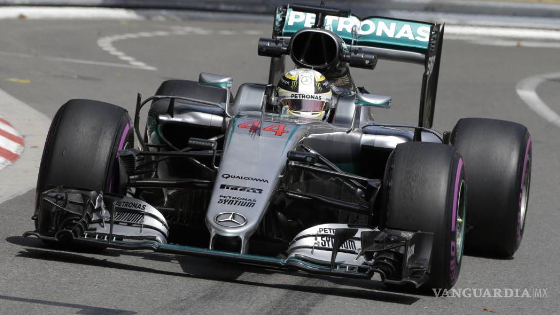 Hamilton lidera primeros entrenamientos en Mónaco