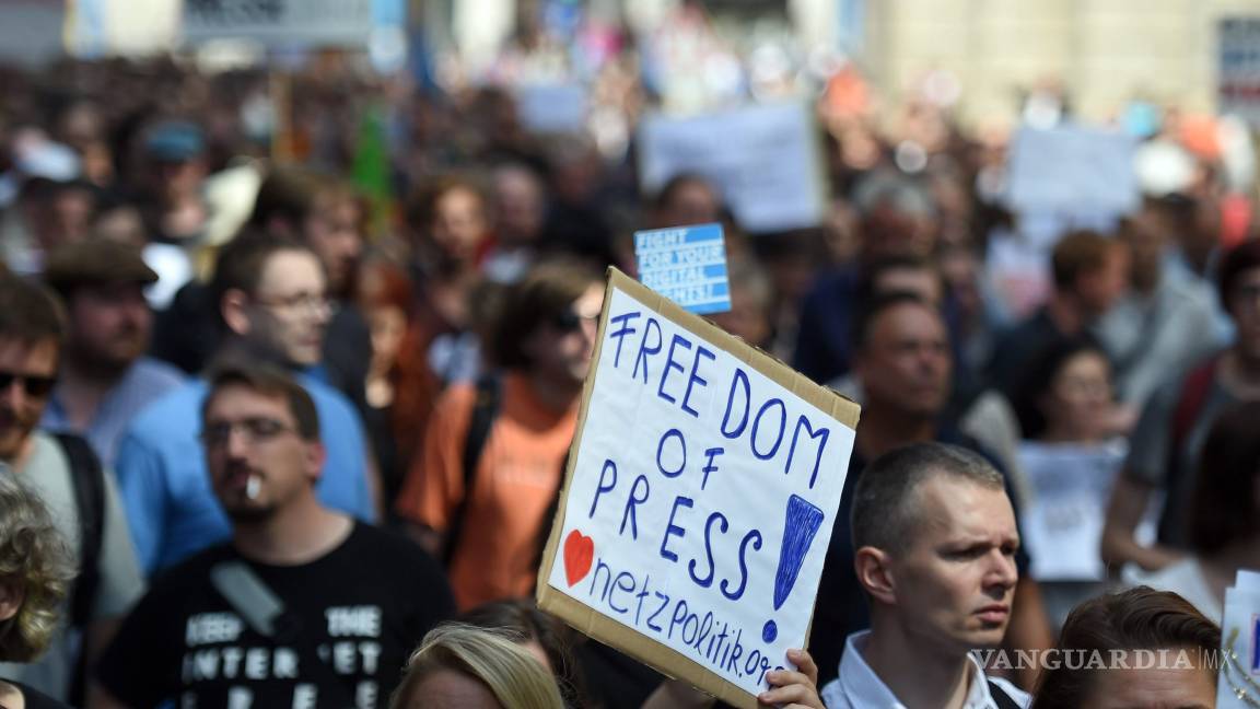 Más de mil personas se manifestan en Berlín por la libertad de prensa