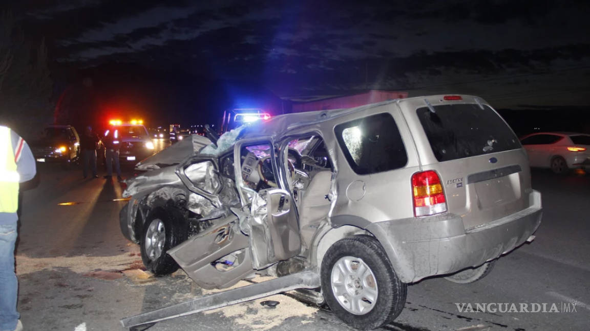 Choque en carretera a Derramadero deja multiples daños y una persona lesionada