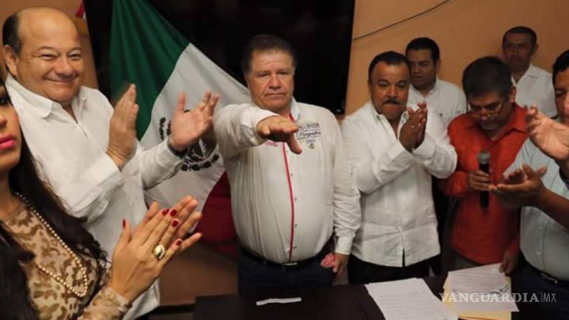 ¡Viva Hidalgo, viva Allende… viva yo!, dice el Alcalde de Macuspana, Tabasco, en ceremonia del Grito