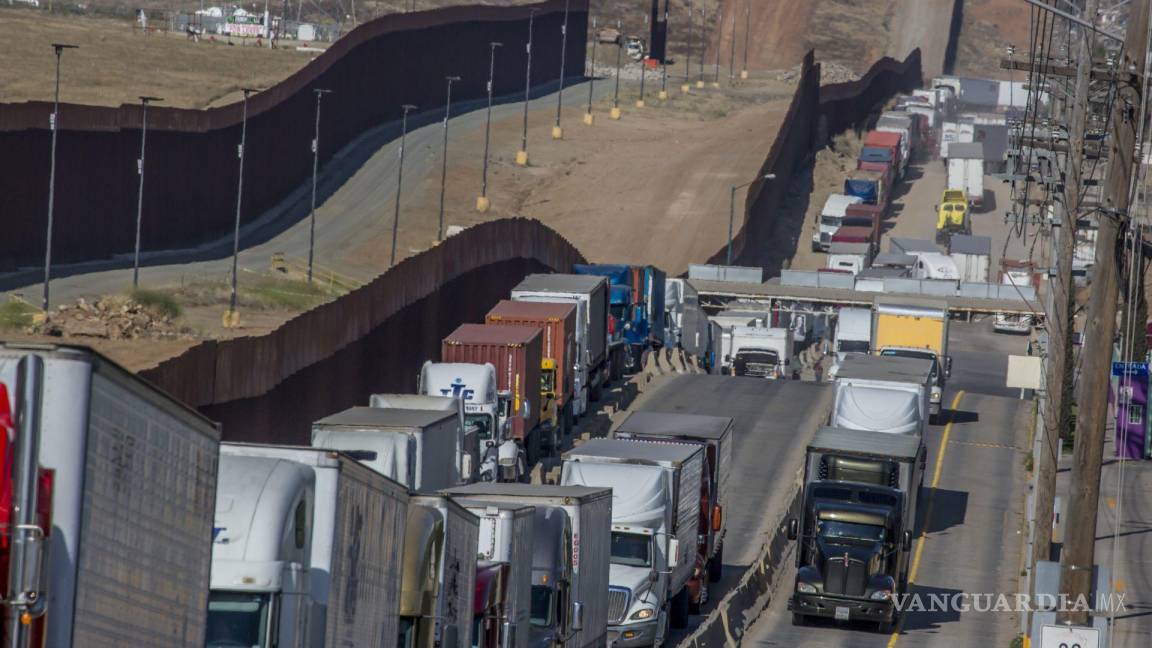 Texas retoma inspecciones a camiones de carga; genera colapso en cruce fronterizo