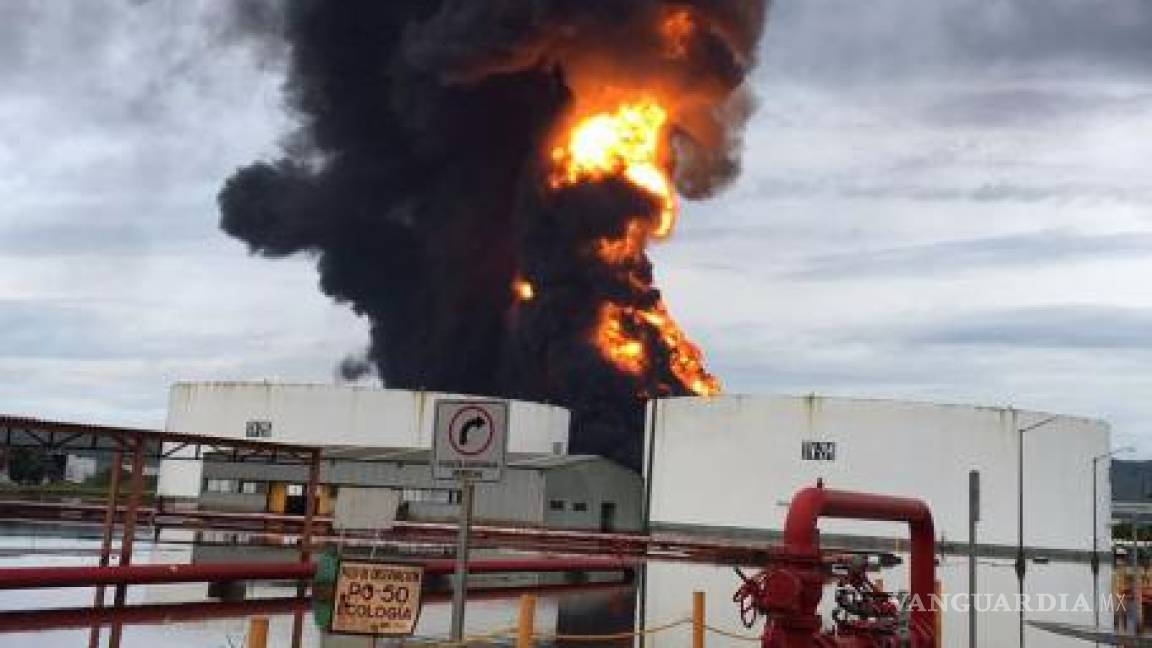 Pemex importará gasolina extra por daños en refinería de Salina Cruz