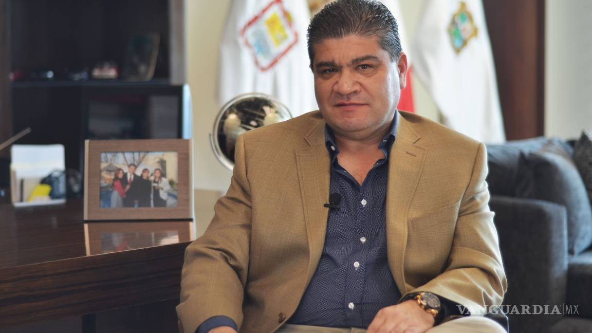 Congreso aprueba licencia a Miguel Riquelme; va por gubernatura de Coahuila