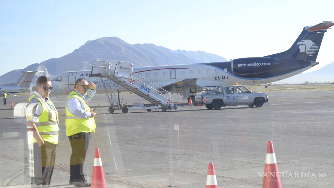 Narra pasajero de Aeromexico odisea para viajar de México a Monterrey