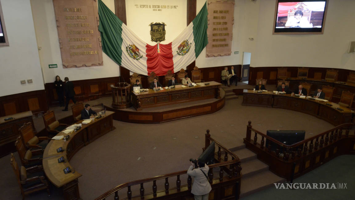 'Vacaciona' Congreso de Coahuila