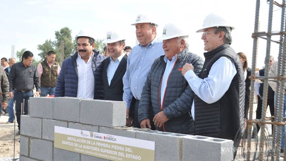 Colocan primera piedra del edificio de la Auditoría Superior del Estado en Monclova