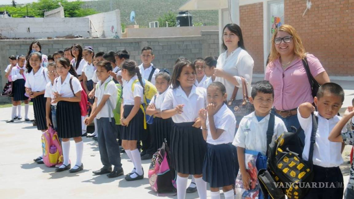 Niños de Monclova regresaron a clases tras el eclipse