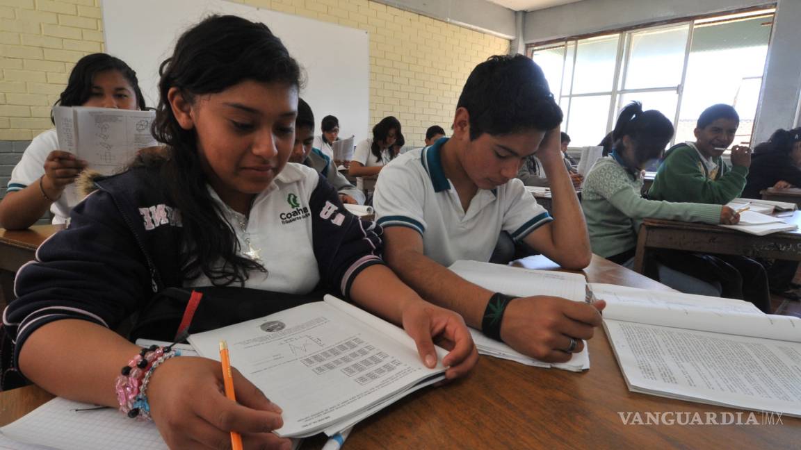 Aplican examen Planea a estudiantes de Coahuila