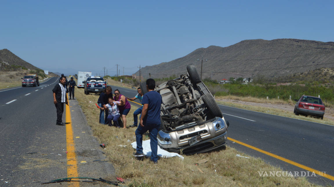 Poca experiencia al volante le cuesta la vida en carretera a Torreón